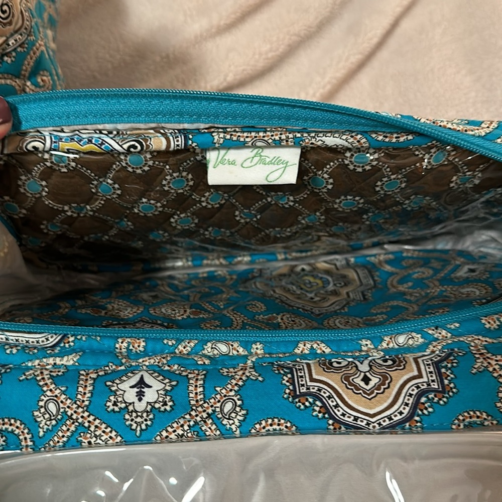 VERA BRADLEY travel set , duffle , cosmetic and hanging toiletry bag - Picture 11 of 15